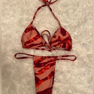 Pretty Little Thing XS animal print bikini